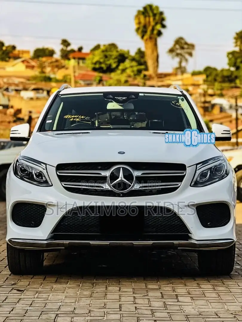 Mercedes-Benz GLE-Class GLE 350d 4MATIC 2016 White