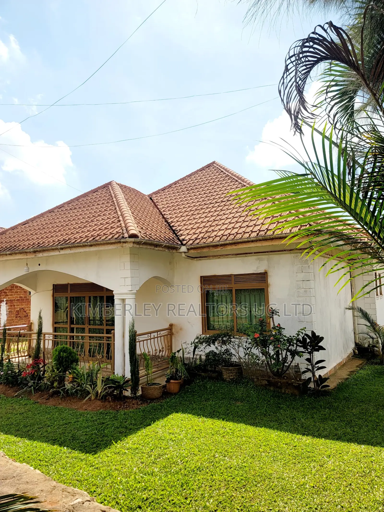 4bdrm House in Division A for sale