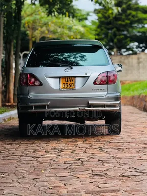 Toyota Harrier 2002 Silver