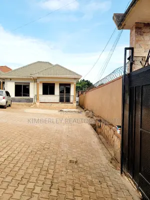 3bdrm House in Division A for sale