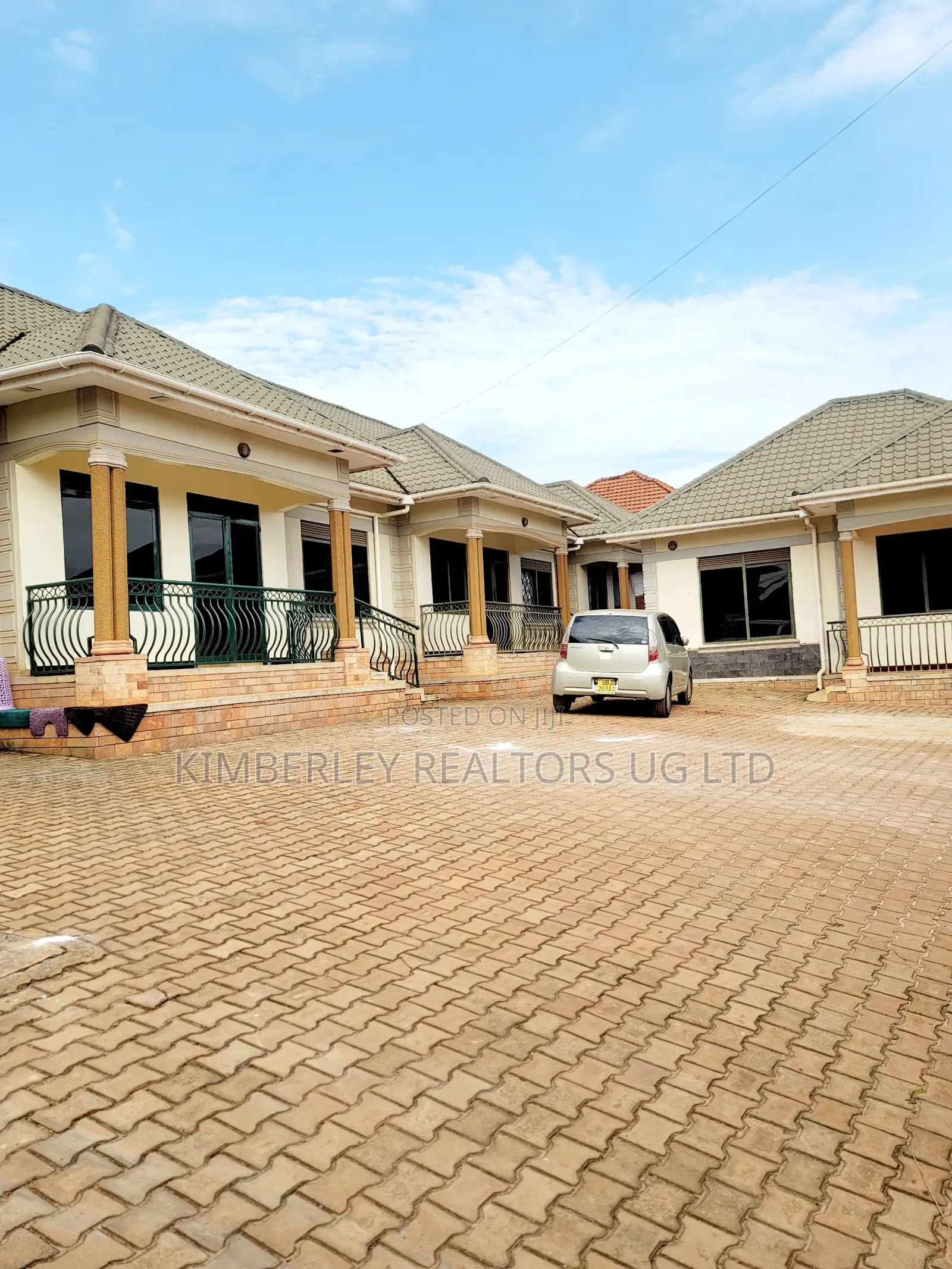 2bdrm Duplex in Division A for sale