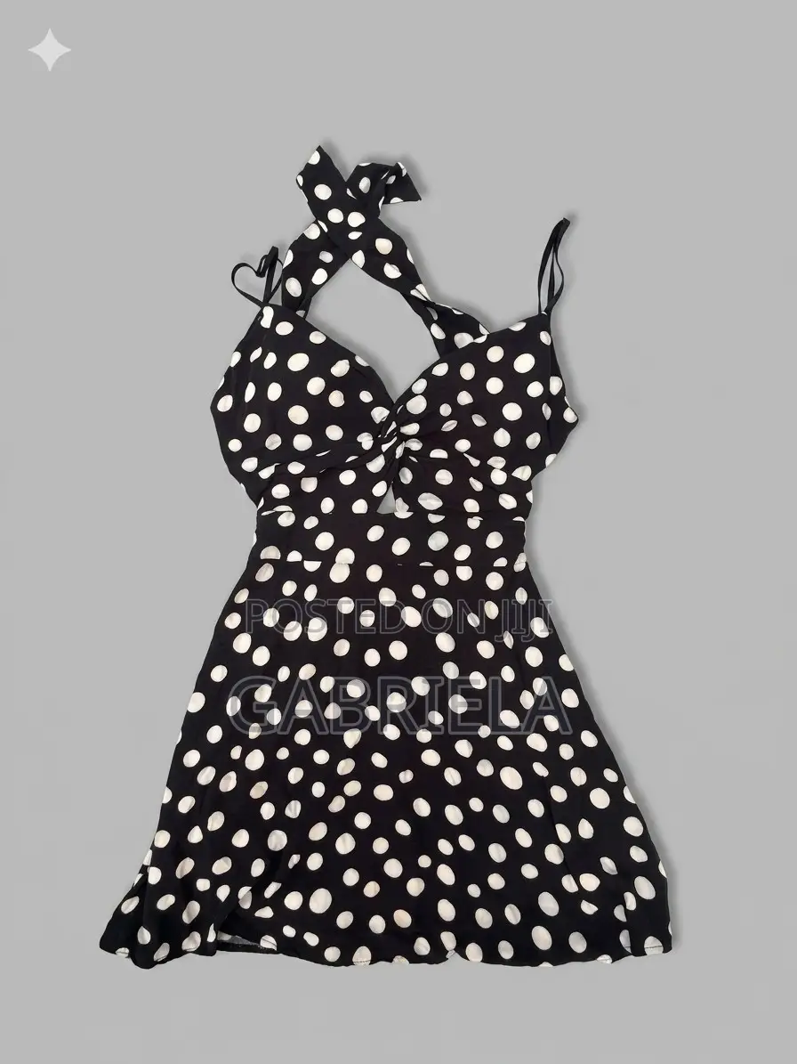 8 Pre-Loved Trendy Ladies Dresses - Sizes M-S