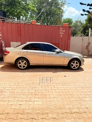 Mercedes-Benz C180 2006 Gold