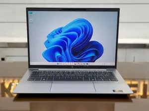 New Laptop HP ZBook Firefly 16inch G9 16GB Intel Core i9 SSHD+SSD 512GB