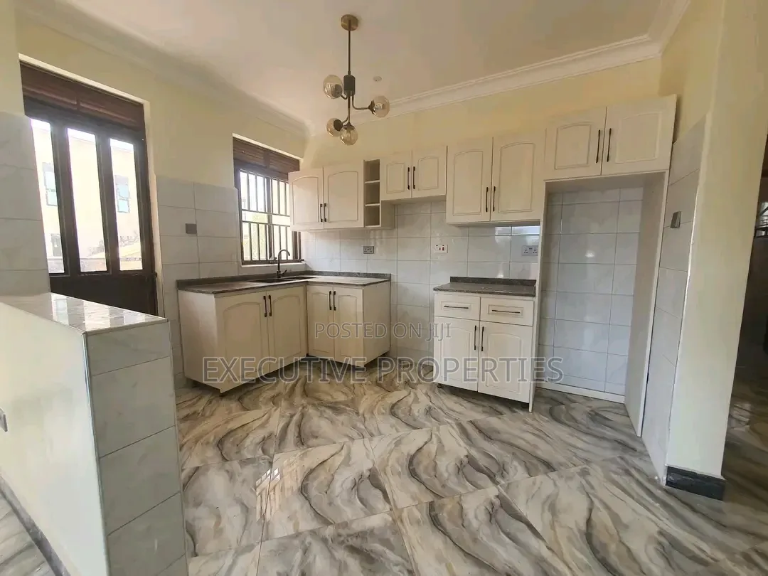 1bdrm Apartment in Lweza Entebbe Road, Central Division for rent