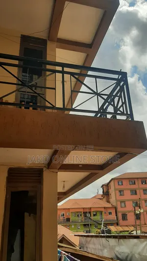 8bdrm Apartment in Makerere, Kawempe for sale