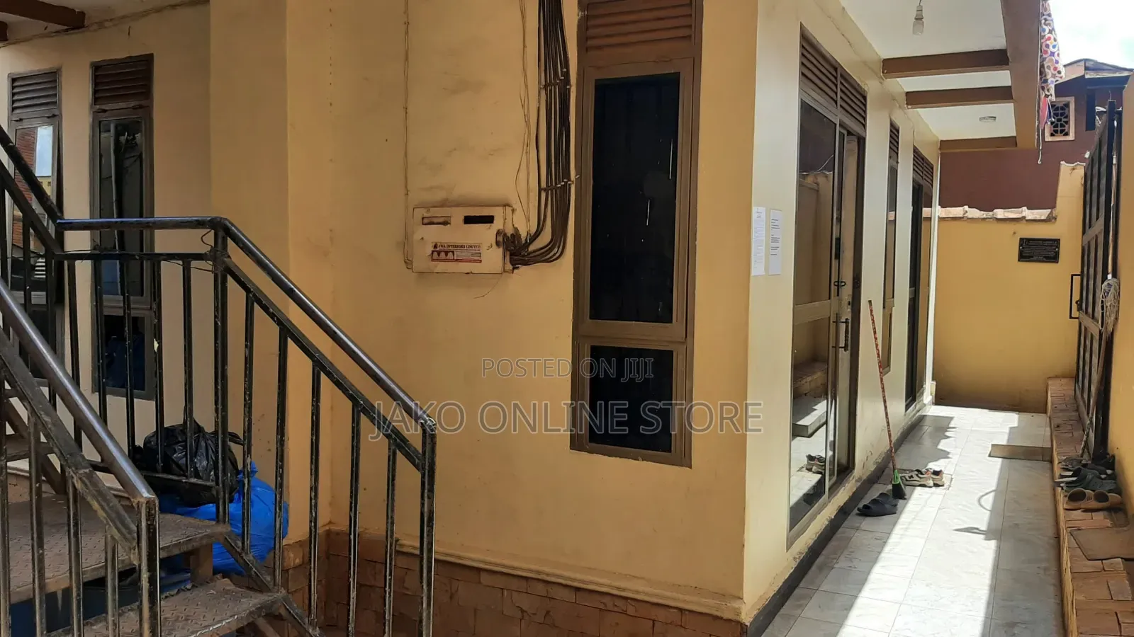 8bdrm Apartment in Makerere, Kawempe for sale