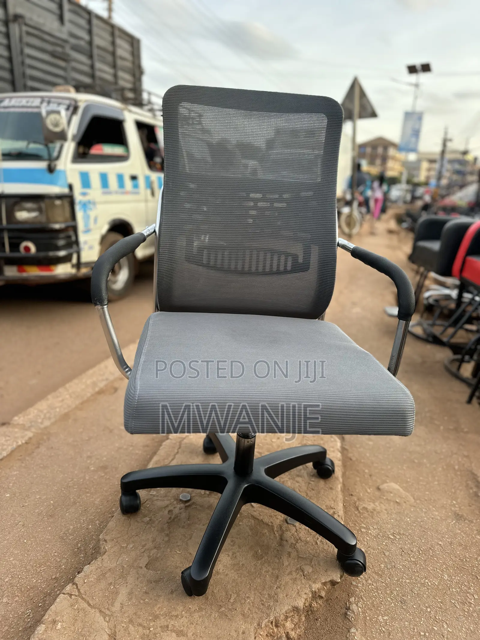 London Office Equipments Chairs
