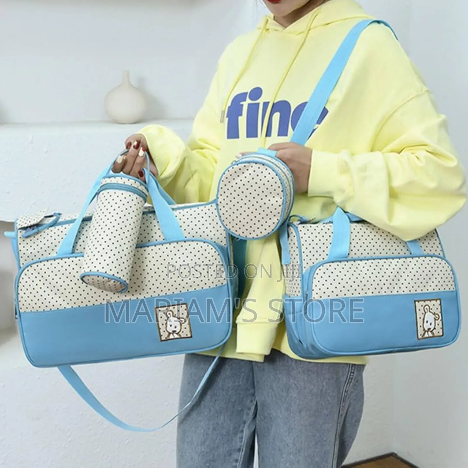 5-Piece Diaper Bag Set Is Often Marketed as a Multi-Functional Set