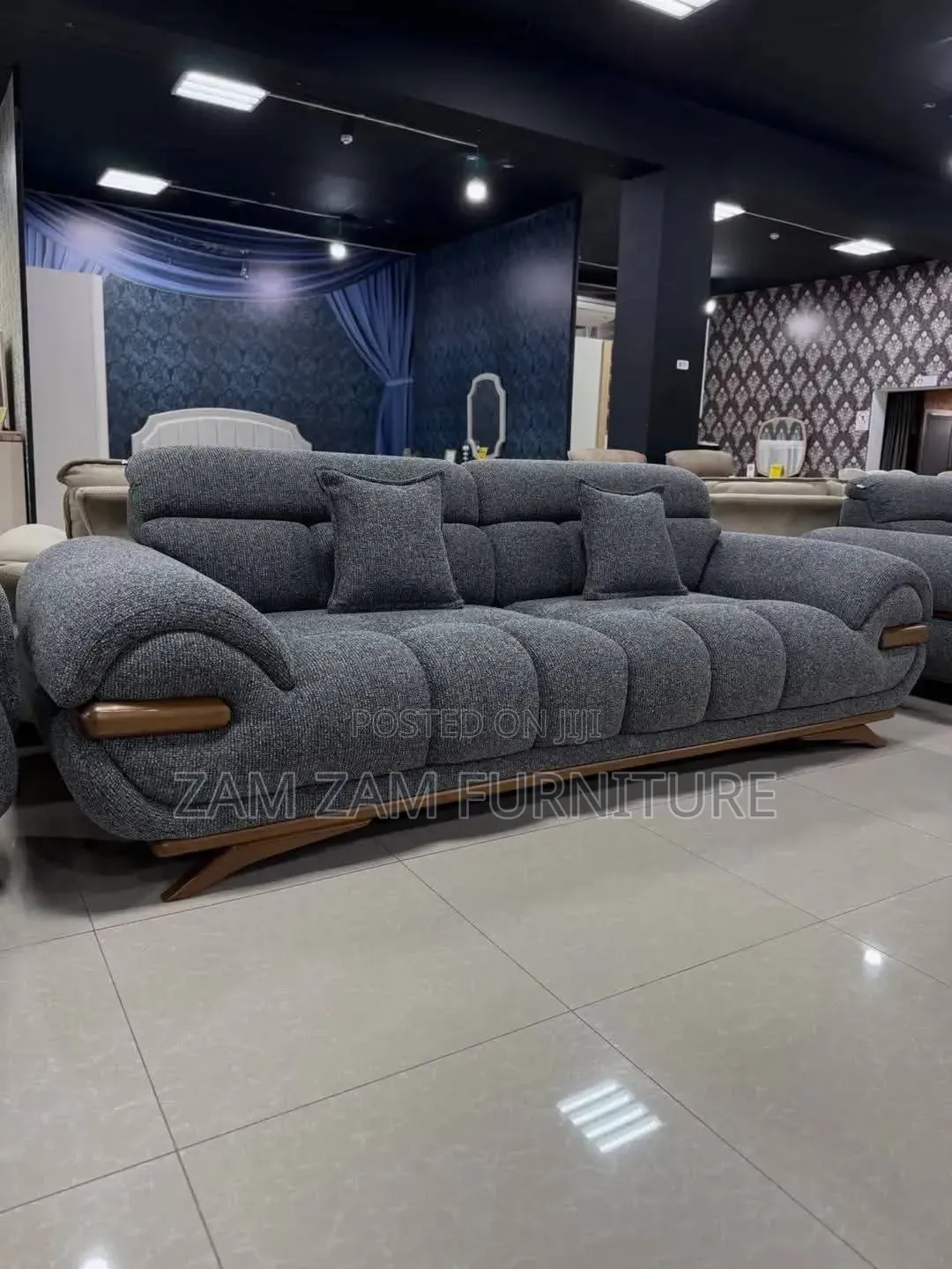 Queeneth 4seater and Single Seater