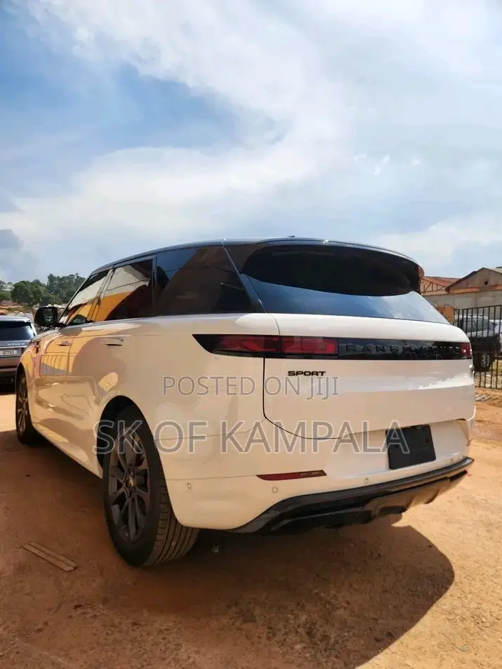 New Land Rover Range Rover Sport 2024 White
