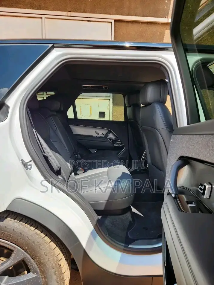 New Land Rover Range Rover Sport 2024 White