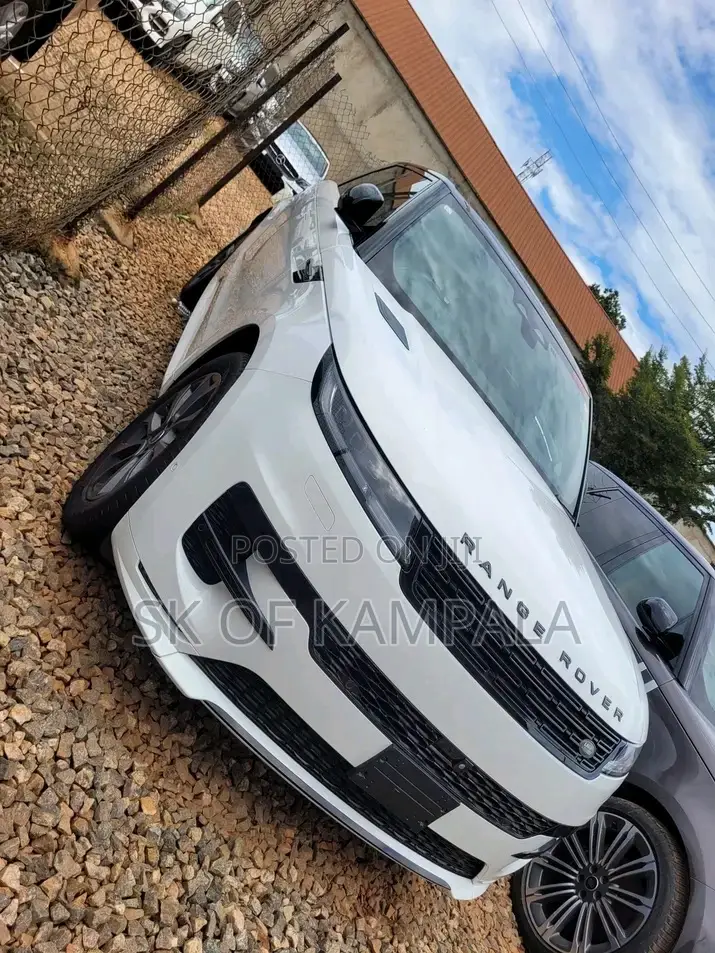 New Land Rover Range Rover Sport 2024 White