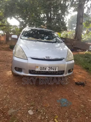 Toyota Wish 2004 Silver