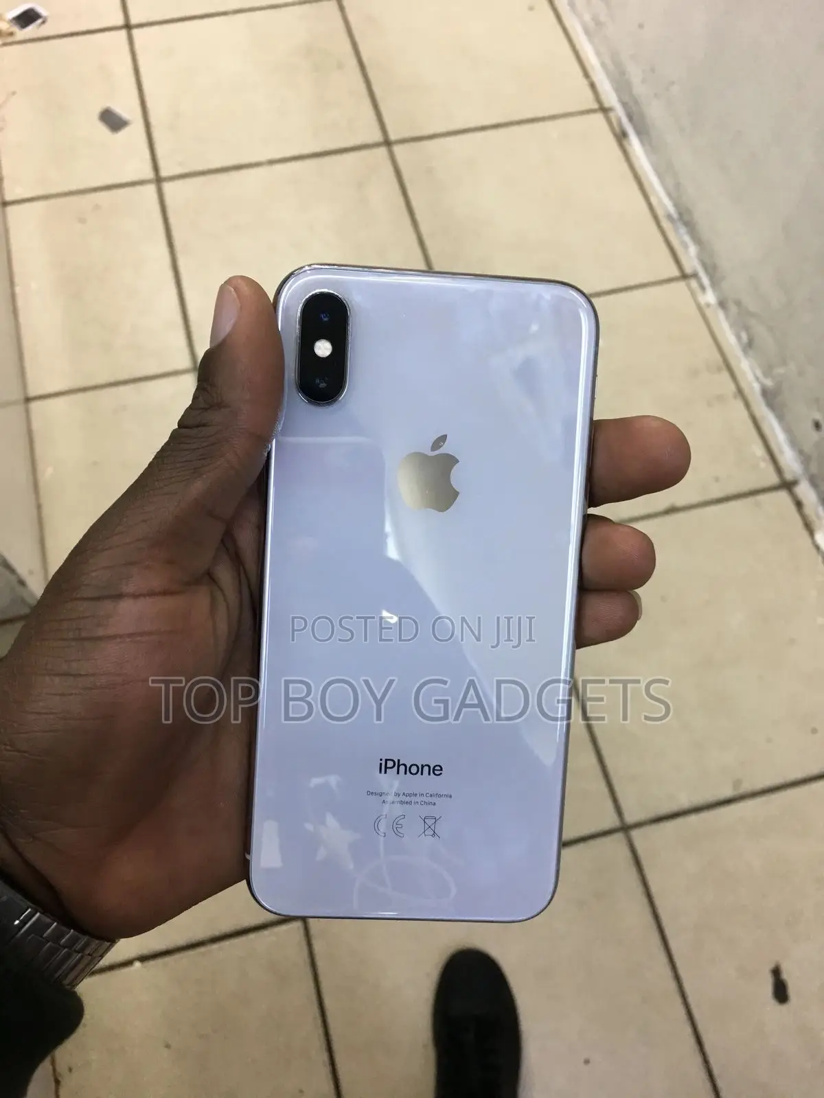 Apple iPhone X 64 GB White