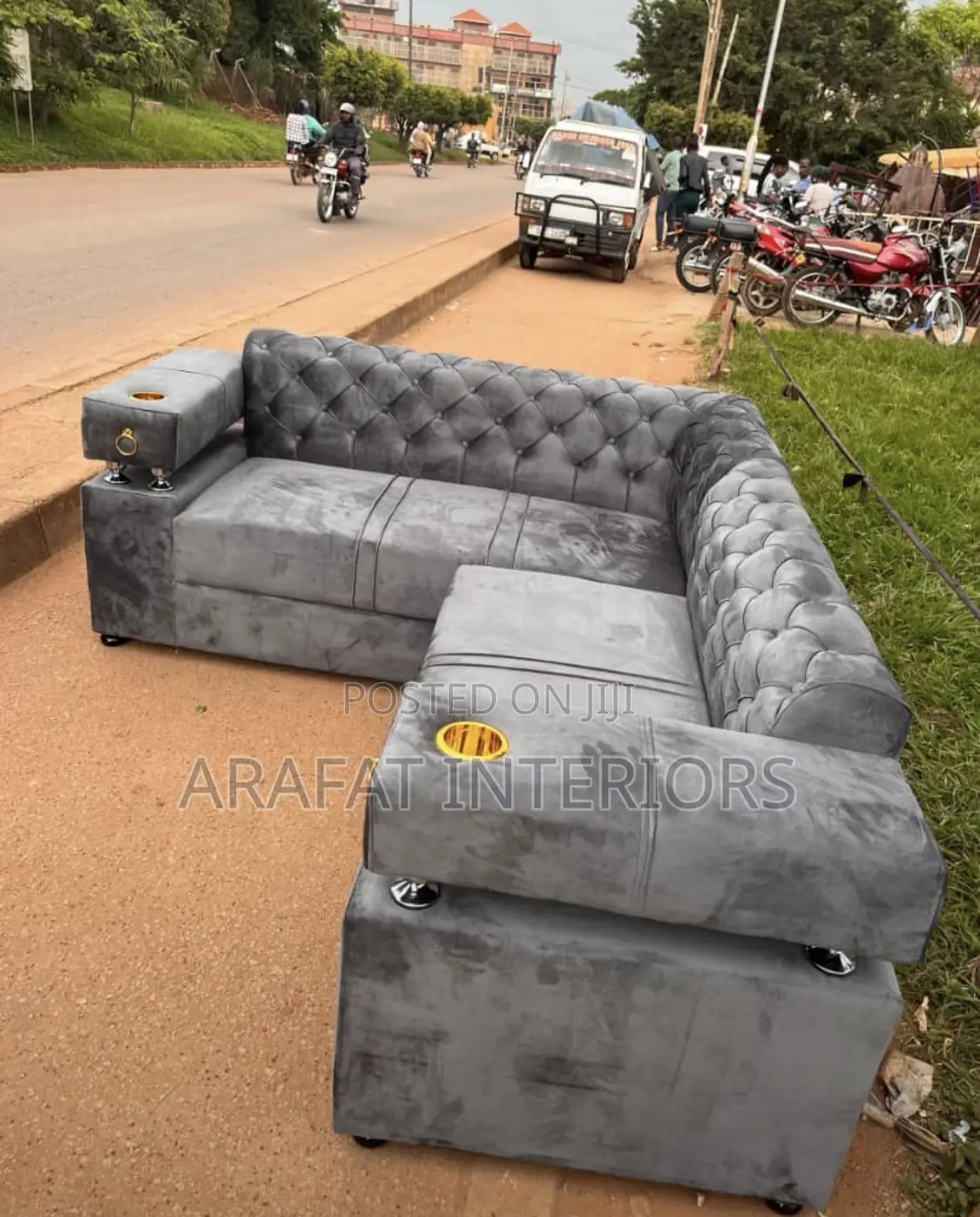 Stunning Grey L-Shaped Sectional Sofa – Luxury Tufted Design