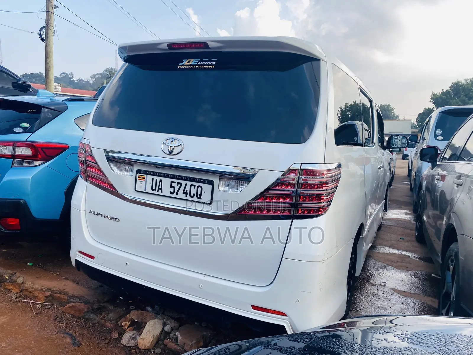Toyota Alphard 2.4 Petrol AWD 2013 White