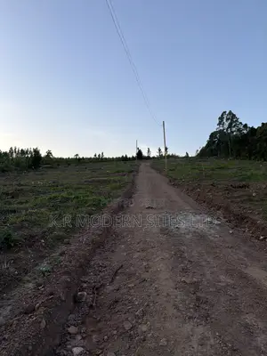Cheap Plot 50*100ft With Ready Private Mailo Land Titles