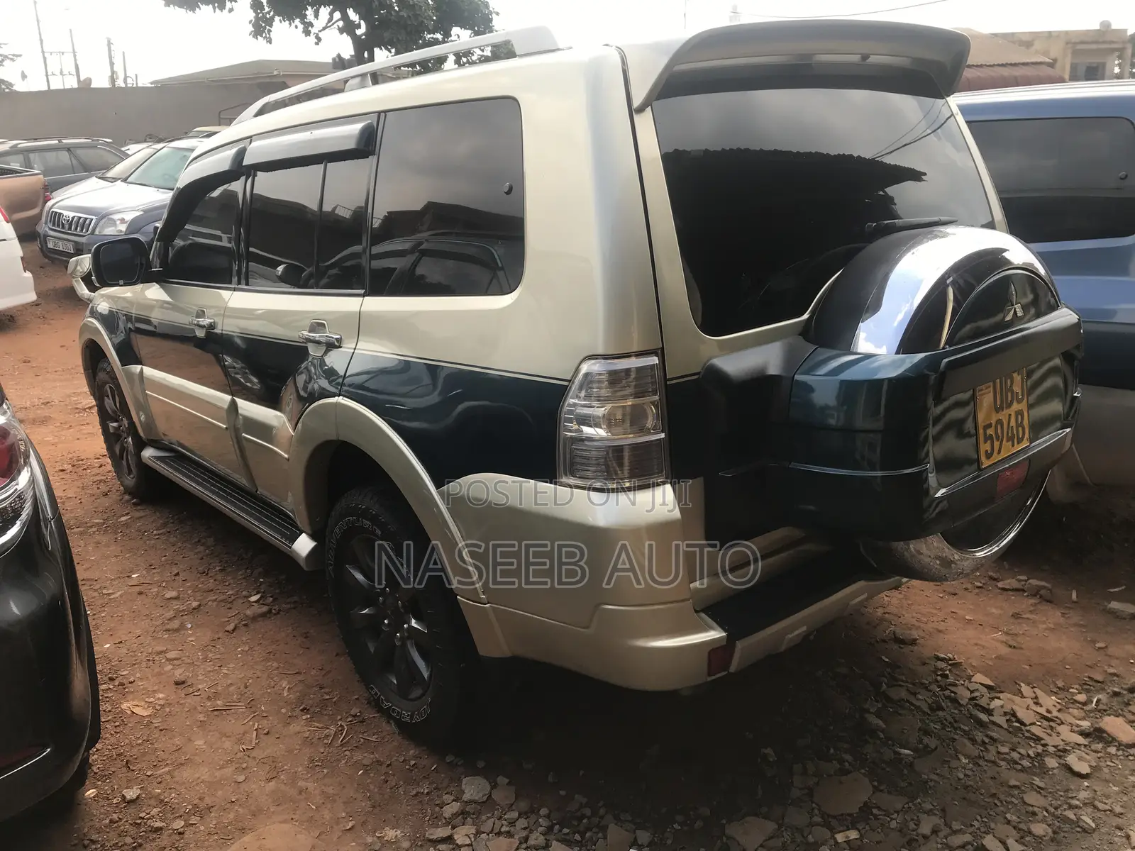 Mitsubishi Pajero 2009 Gray