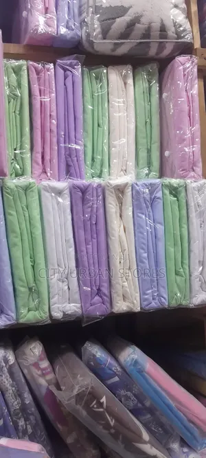 Creamy 5x6/6×6 Cotton Bedsheets