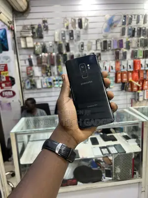 Samsung Galaxy S9 Plus 64 GB Black