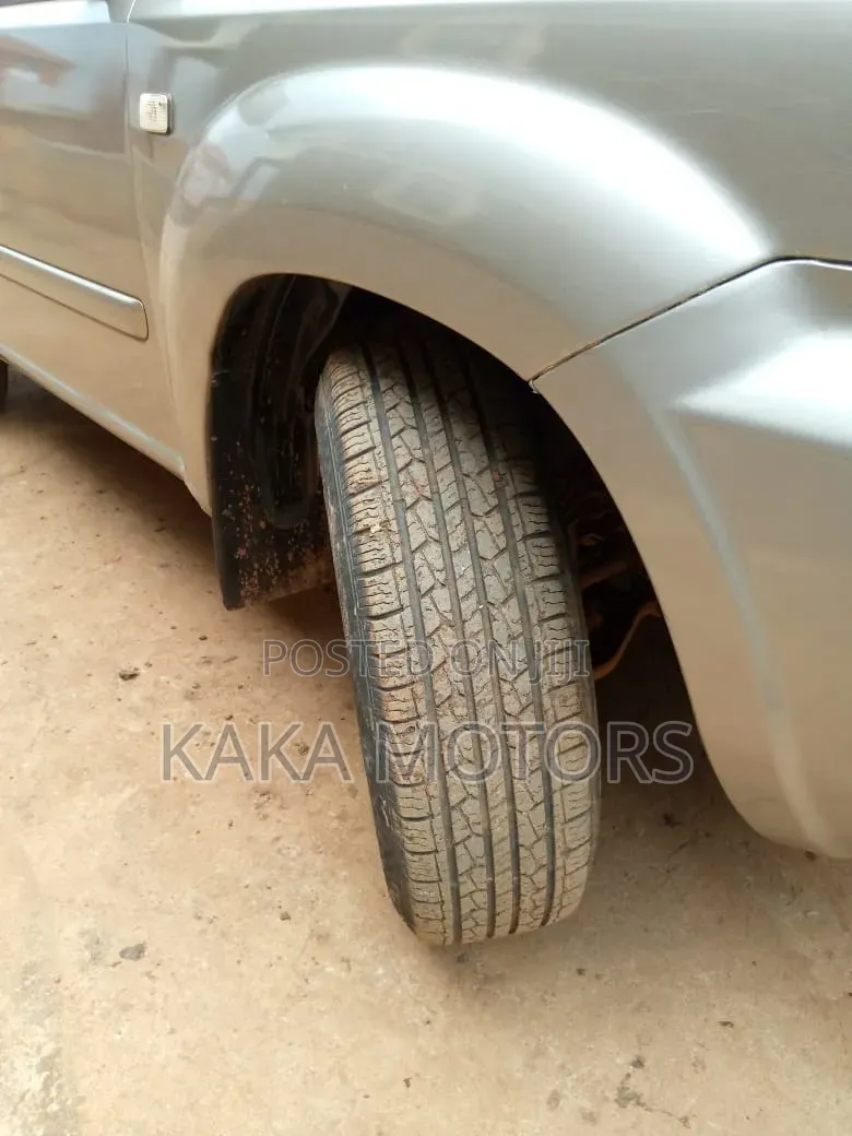 Toyota Harrier 2002 Silver