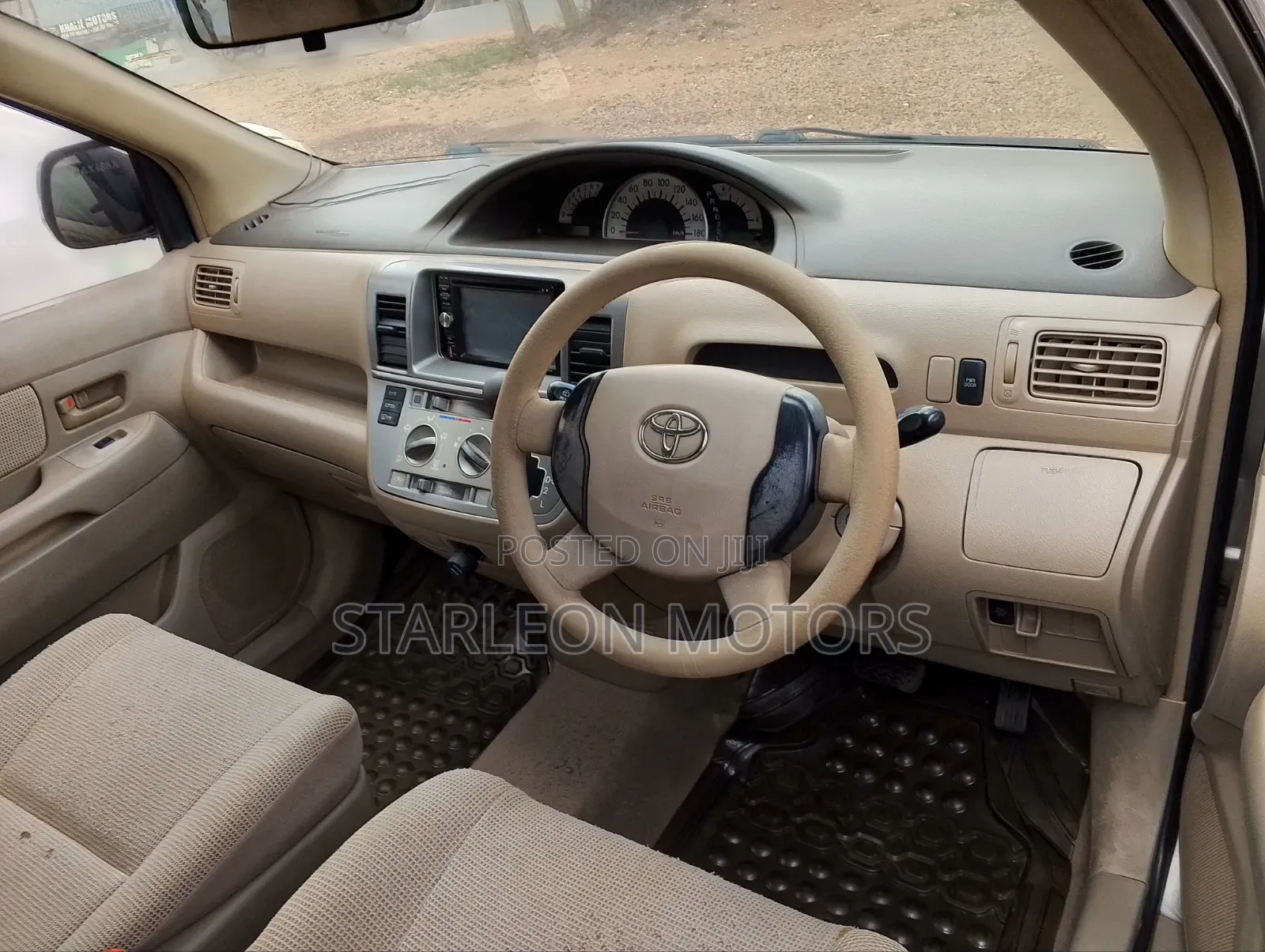 Toyota Raum 1.5 AWD 2008 Silver