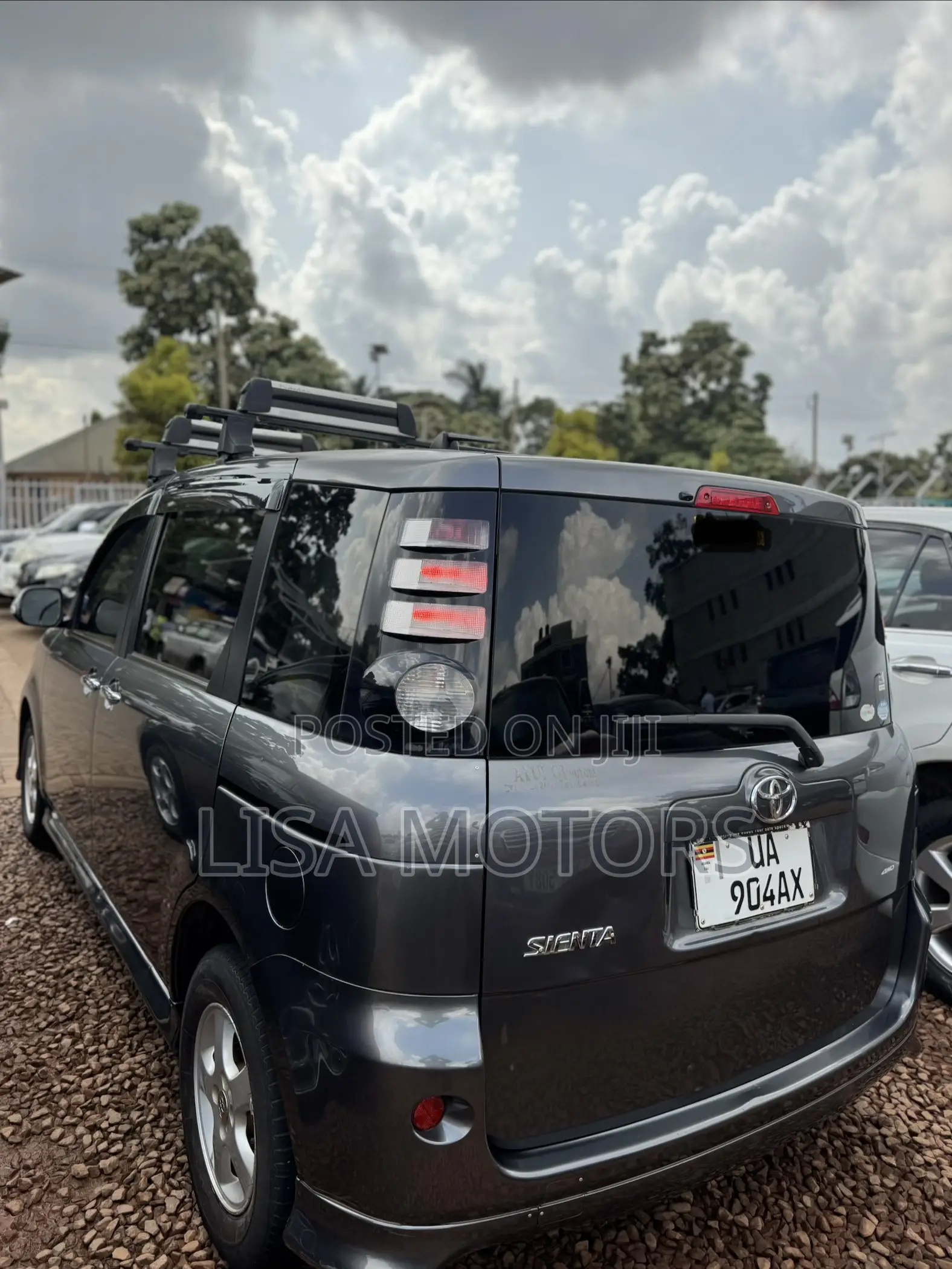 Toyota Sienta 2008 Gray
