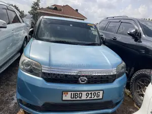 Toyota Corolla Rumion 2011 Blue
