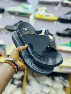 Hauyi Cross Sandals