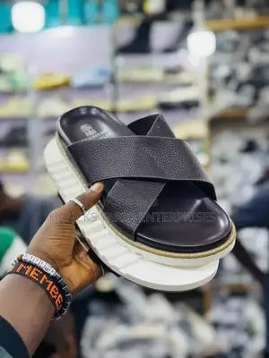 Cross-Strap Design