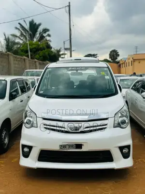 Toyota Noah 2013 White