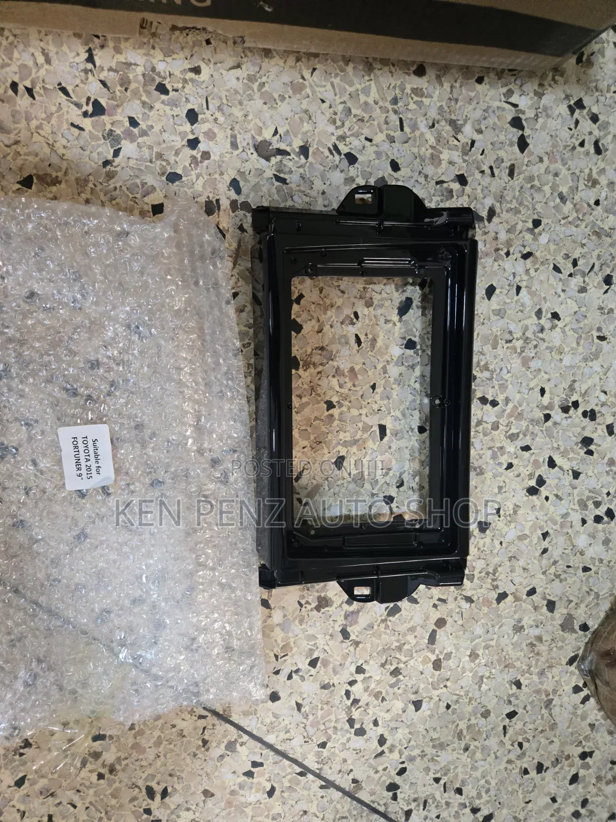 Toyota Fortuner 2015 Radio Console Center Box