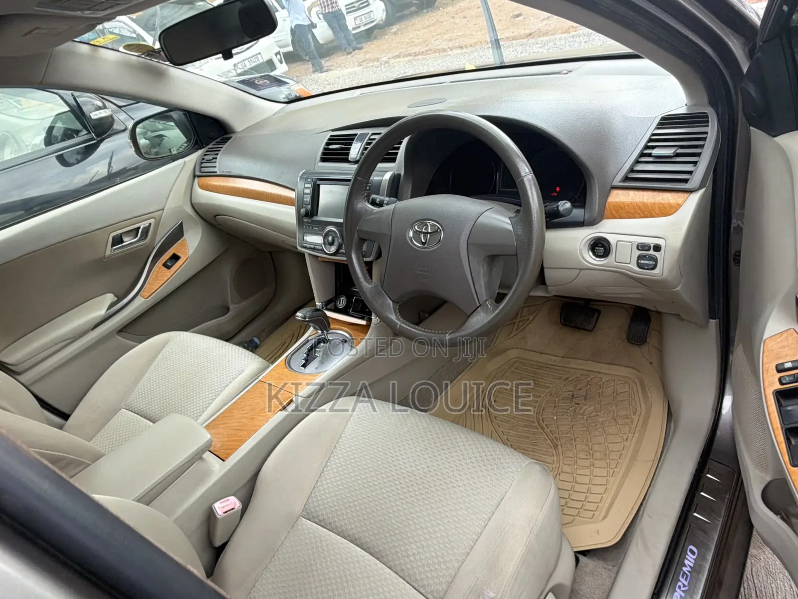 Toyota Premio 1.8 AWD 2010 Gold