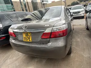 Toyota Premio 1.8 AWD 2010 Gold