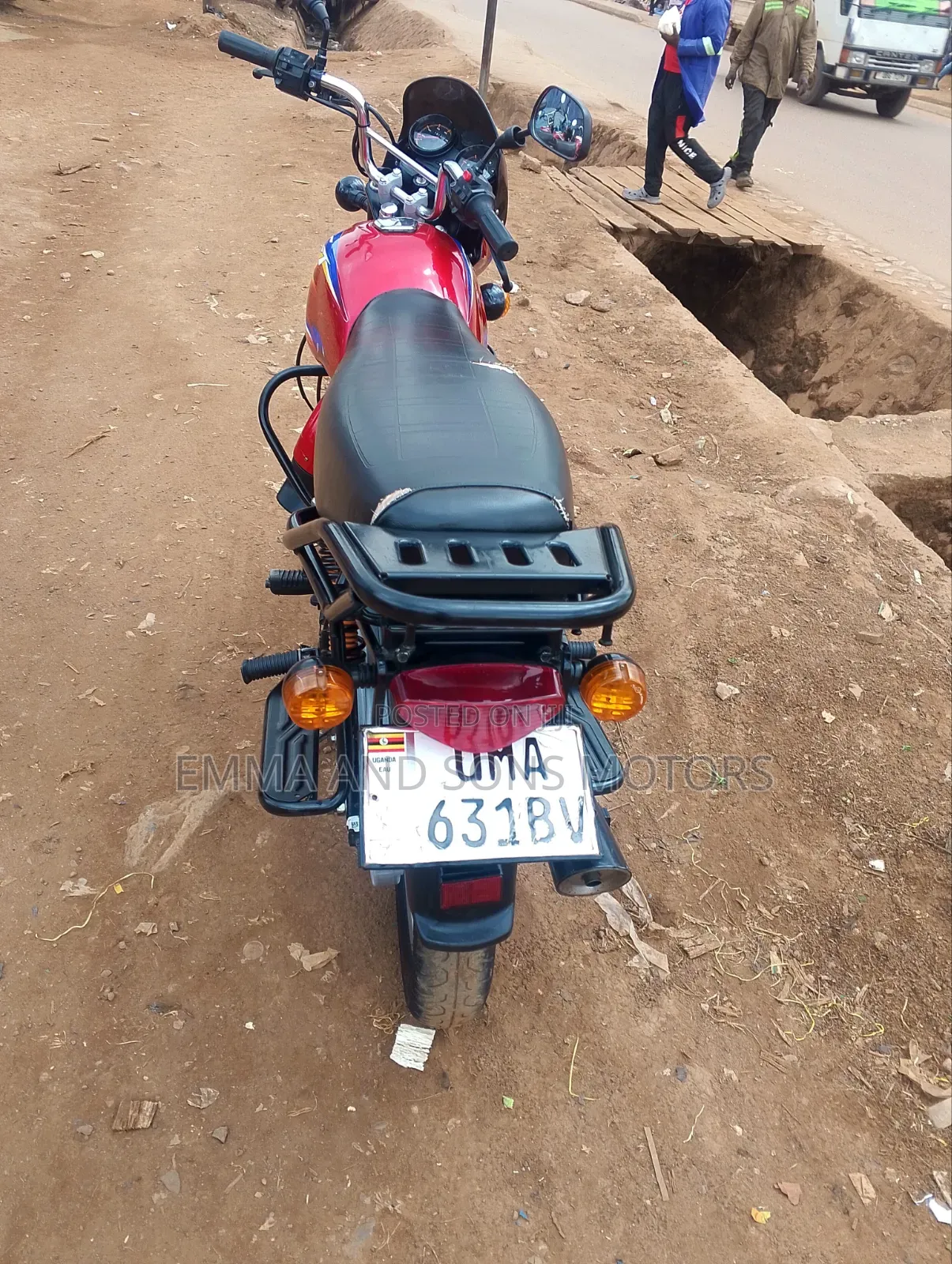 Bajaj Boxer 125 2025 Red