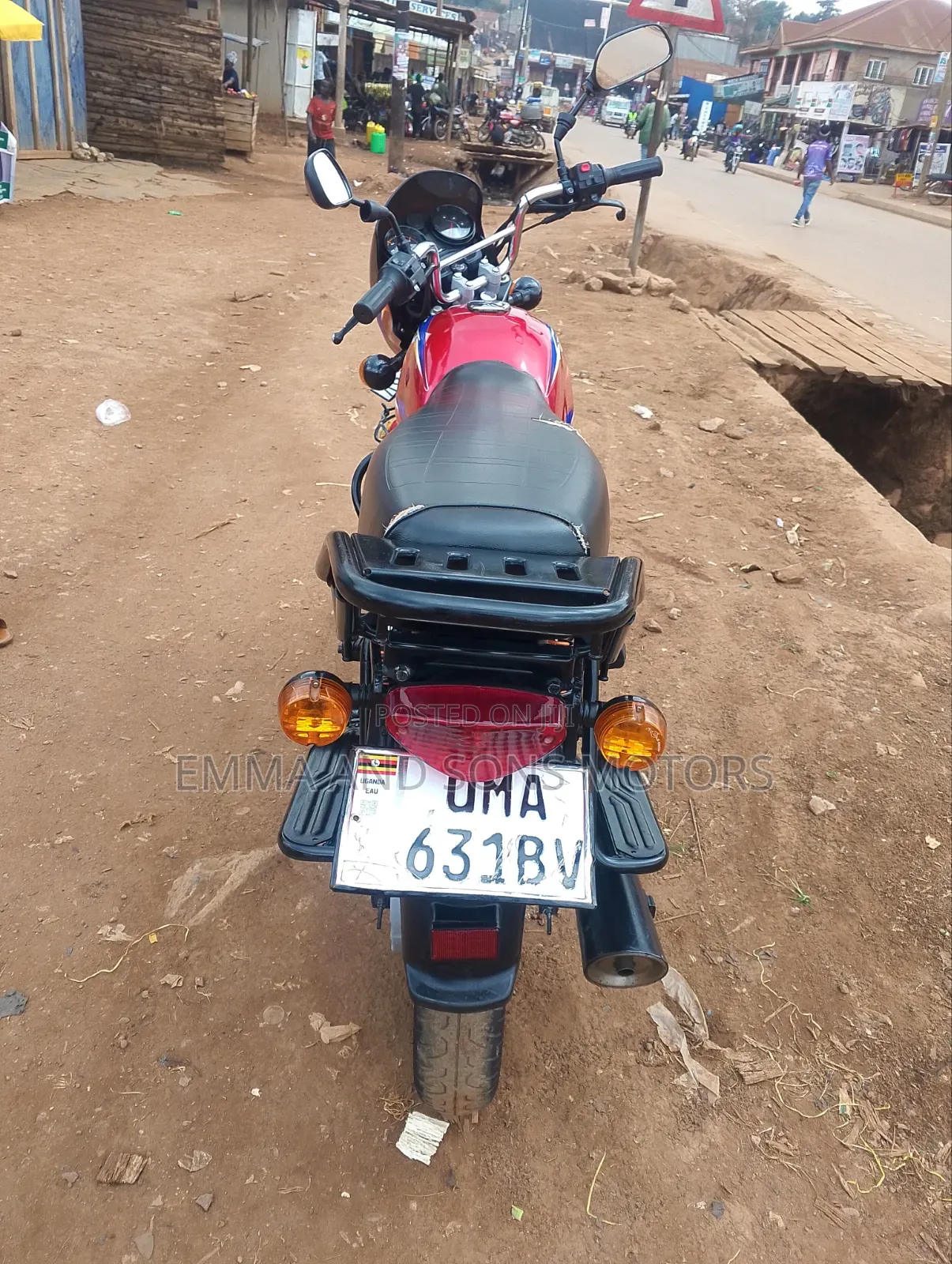 Bajaj Boxer 125 2025 Red