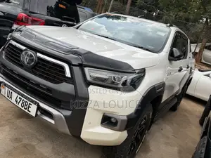 Toyota Hilux Revo Double Cab Deisel 2.8 AWD 2021 White