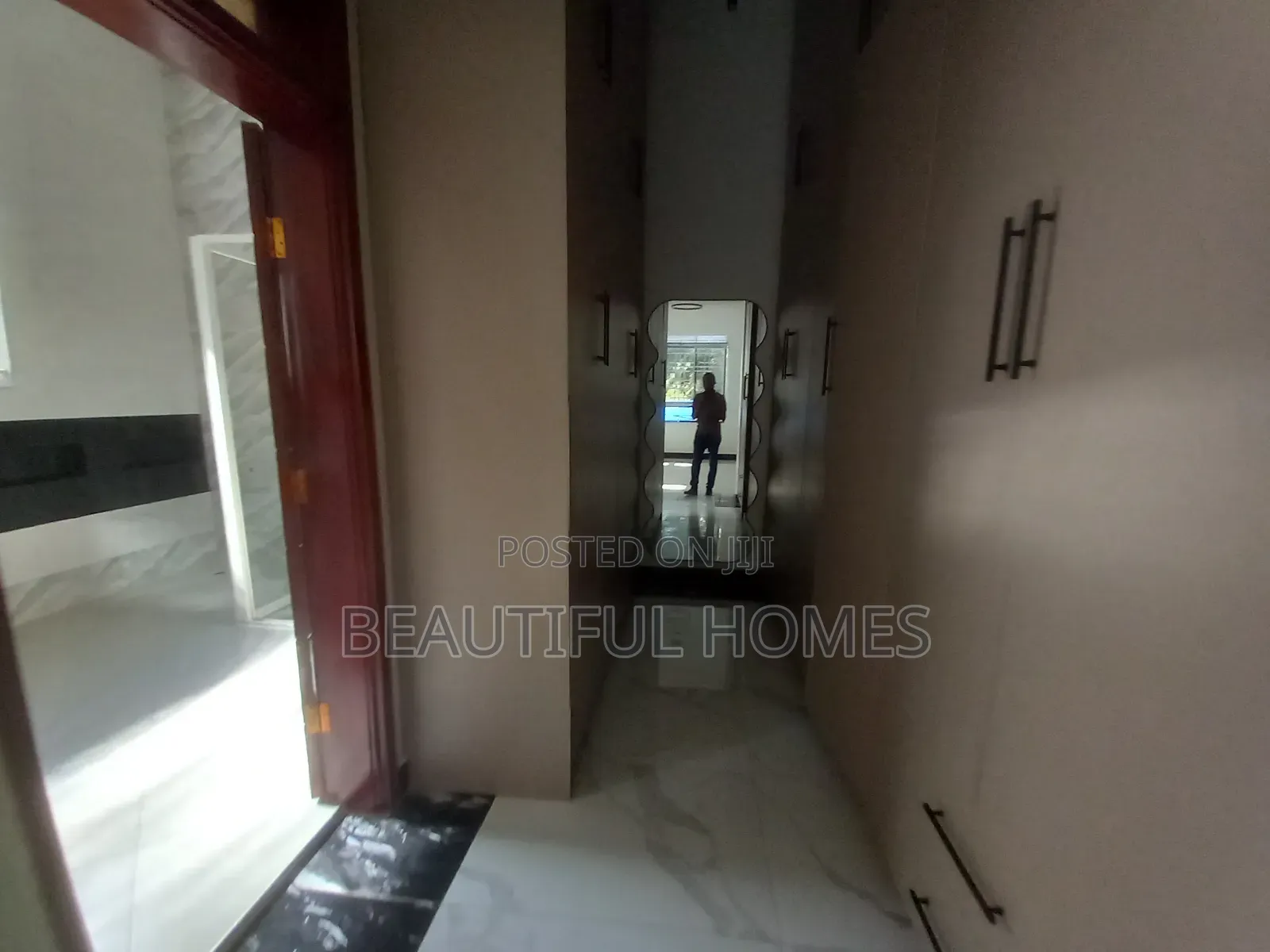 Furnished 2bdrm Apartment in Kisaasi, Nakawa for sale