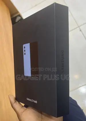 New Samsung Galaxy Fold 5G 512 GB Blue