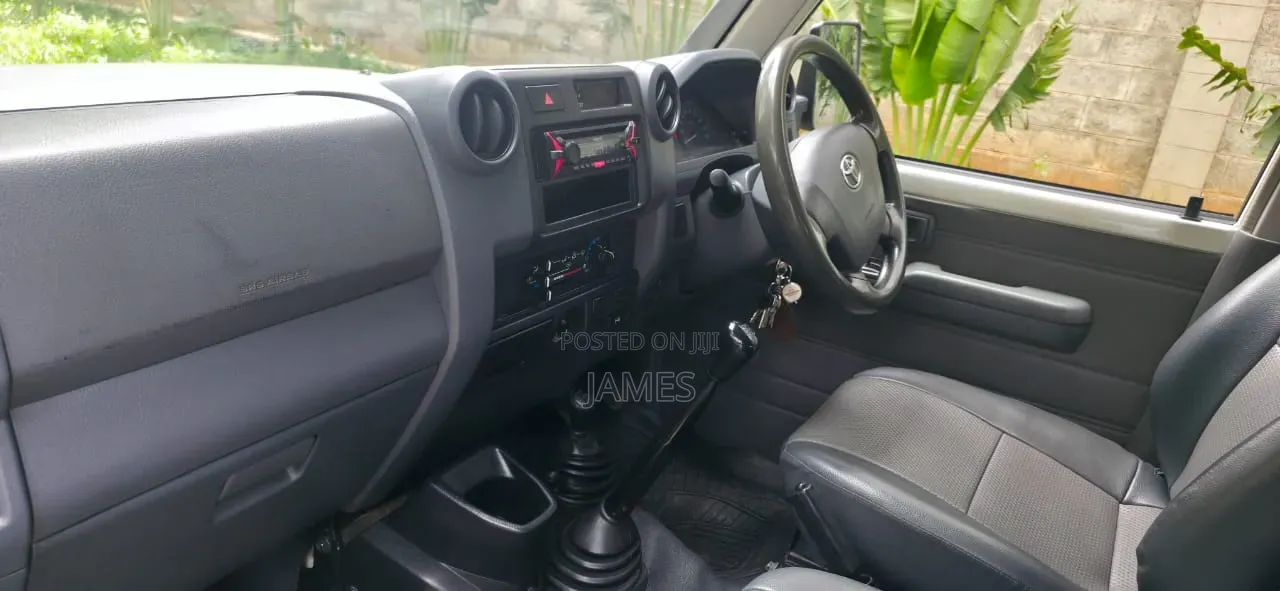 Toyota Land Cruiser 2015 White