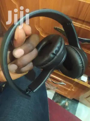 P47 Wireless Headsets