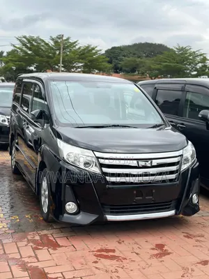 Toyota Noah 2014 Black