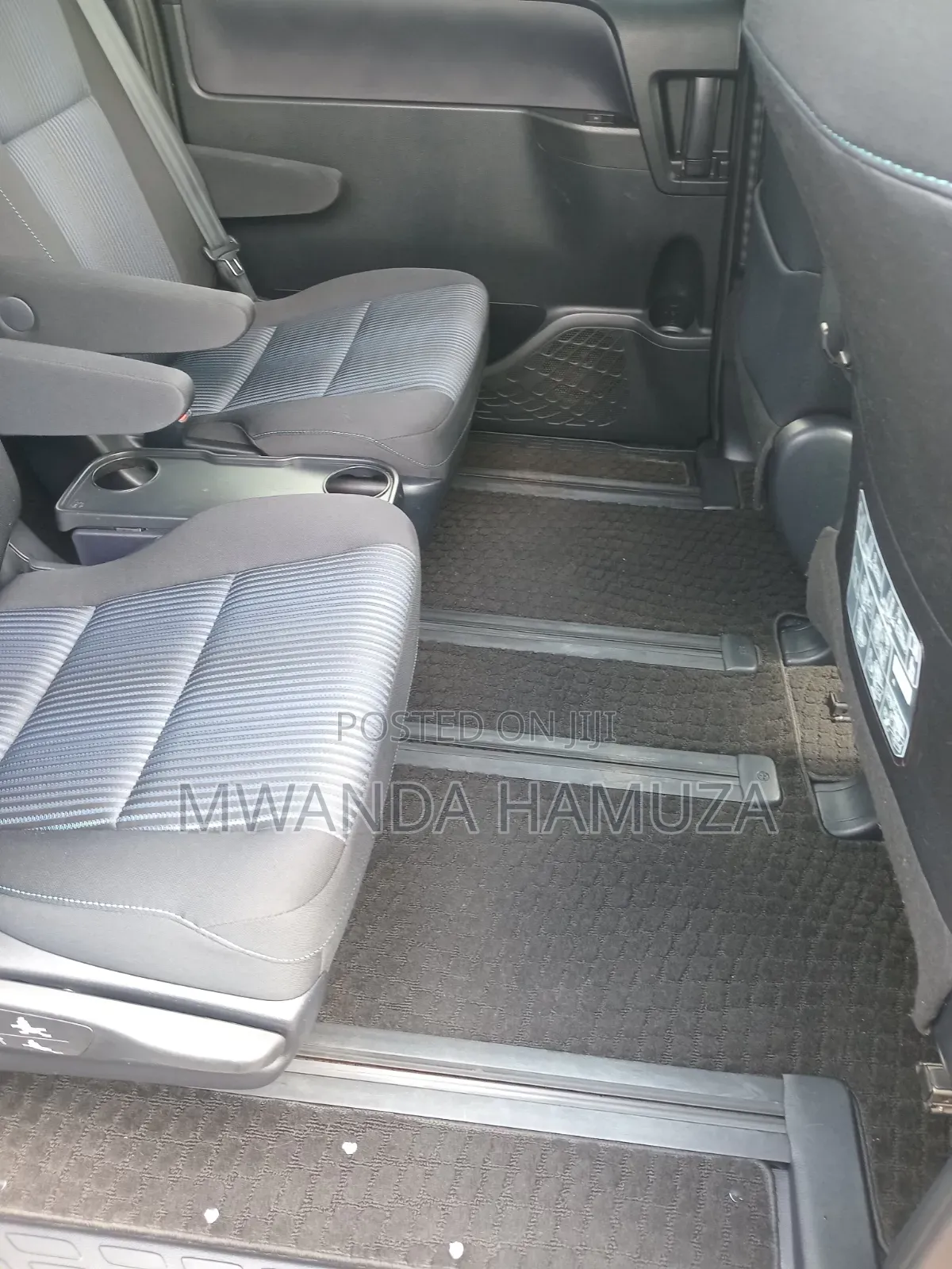 Toyota Noah 2014 Black