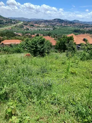 100*100ft on Sale Located at Seguku Katale Only 200metres