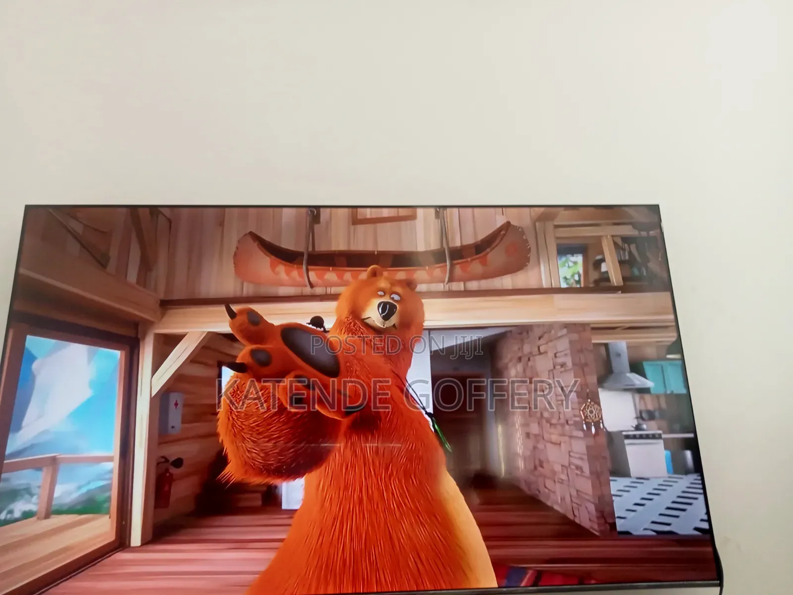 TCL Screen Tv 85inc