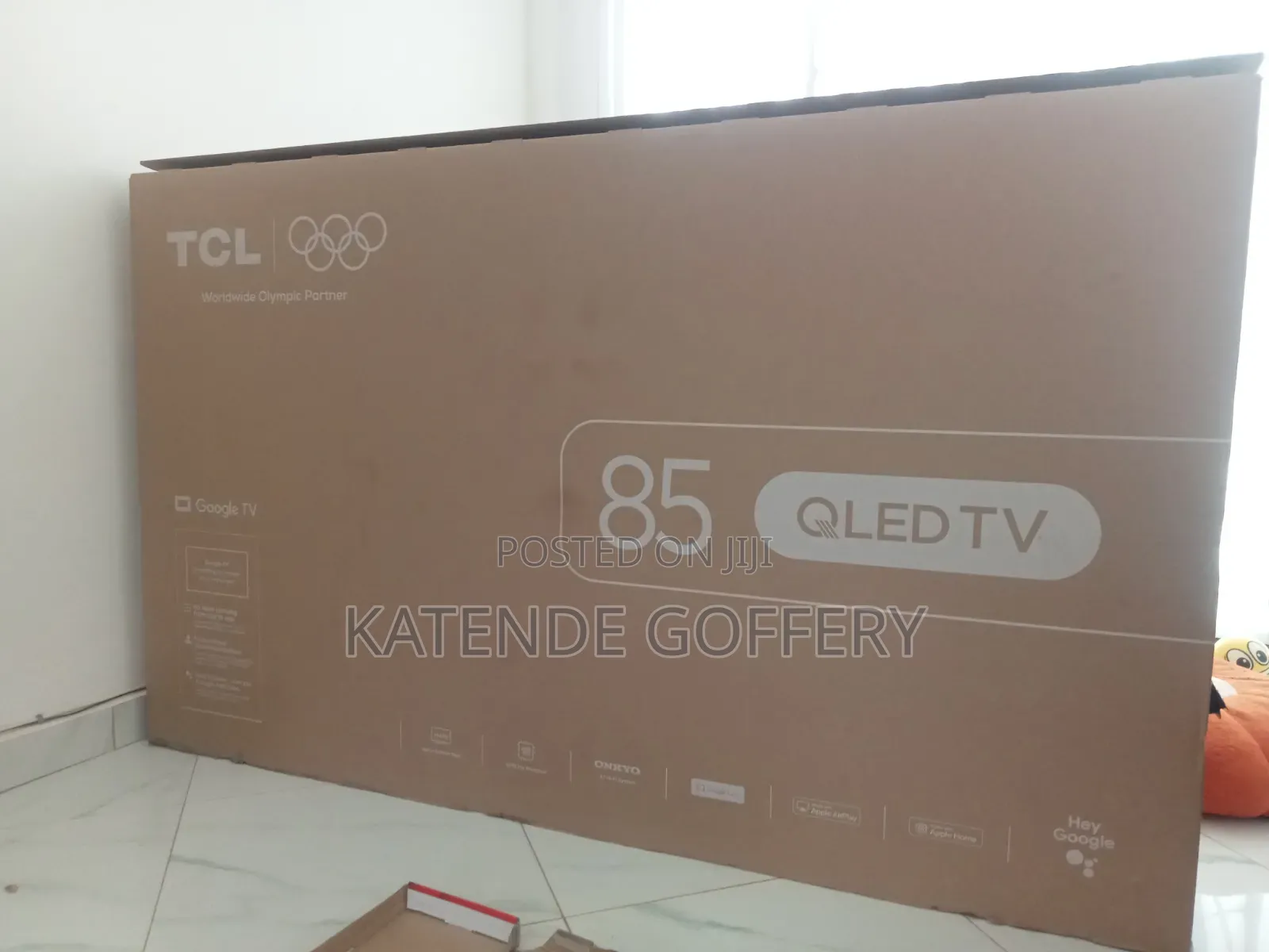 TCL Screen Tv 85inc
