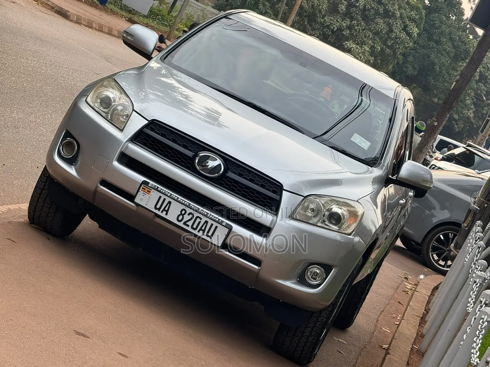 Toyota RAV4 2.5 2010 Silver