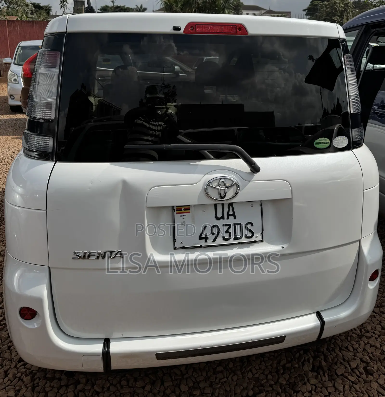 Toyota Sienta 2014 White