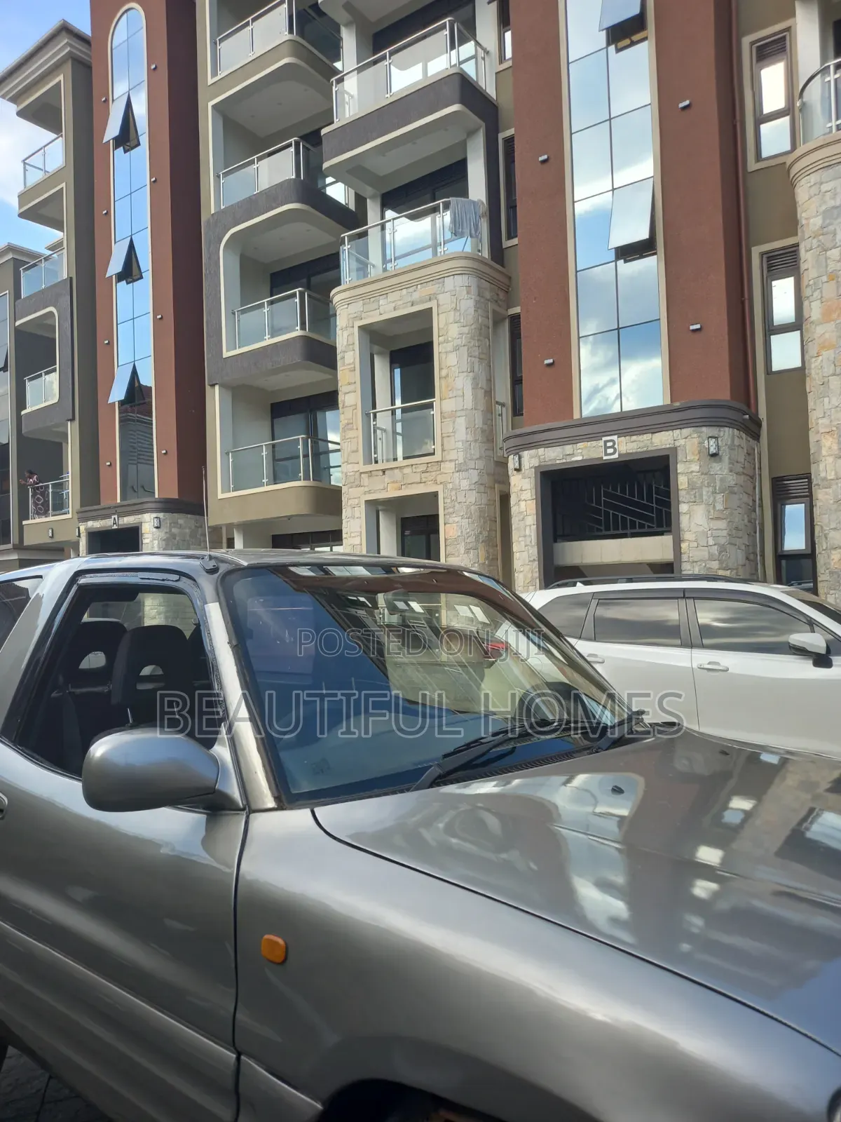 Furnished 2bdrm Apartment in Kisaasi, Central Division for sale